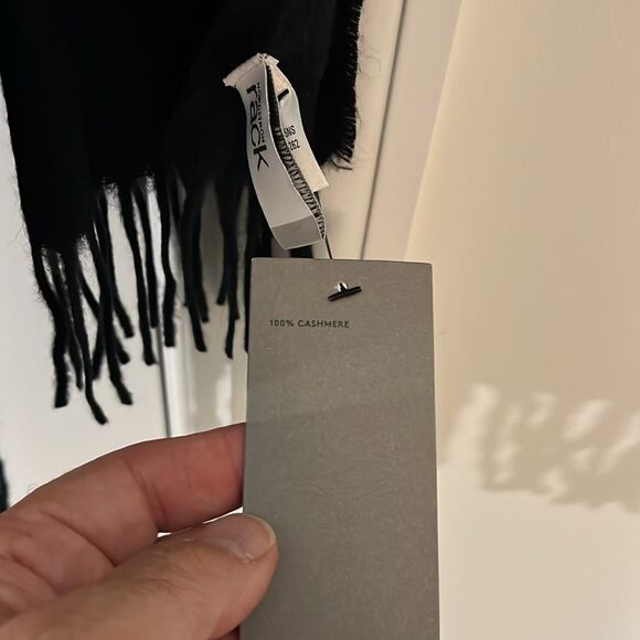 NWT New Nordstrom Rack 100% Cashmere Black Rock fronted 10” wide winter Scarf - Picture 5 of 6